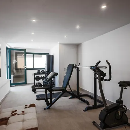 Aea Del Mare * 트로기르