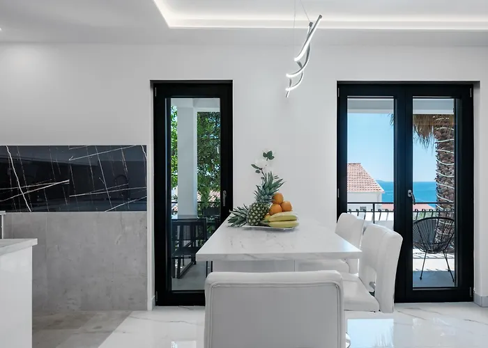 Aea Del Mare דירה טרוגיר