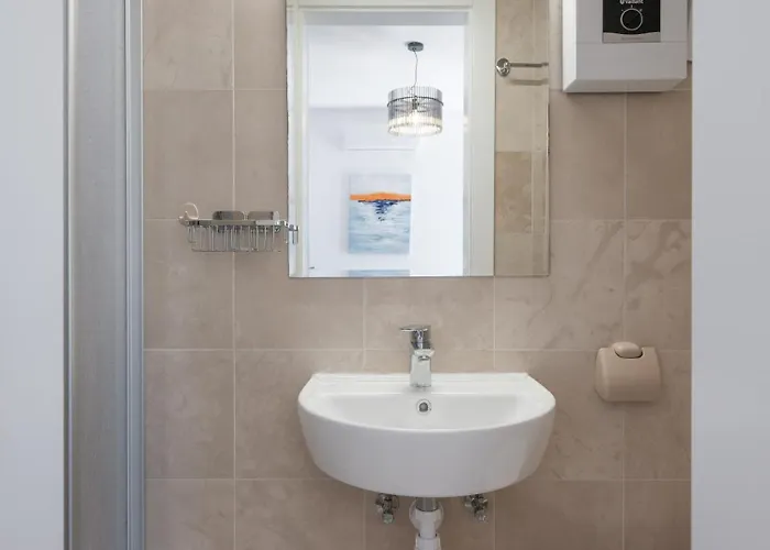 Aea Del Mare דירה טרוגיר