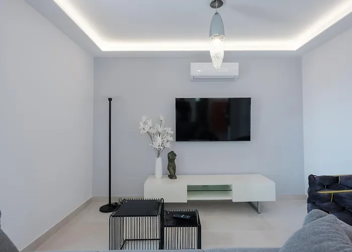 Aea Del Mare טרוגיר